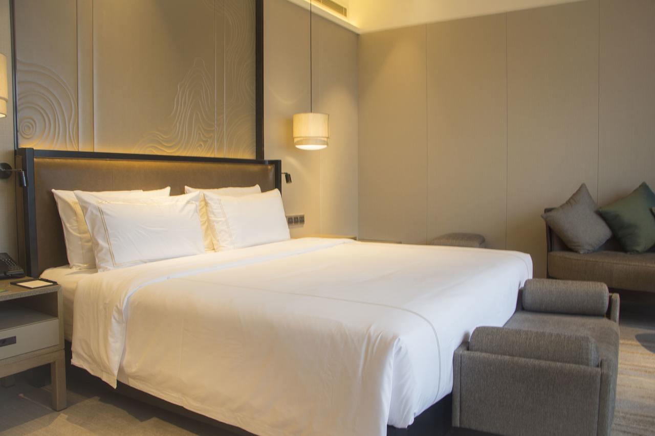 Nanjing Golden Eagle Summit Hotel Bagian luar foto