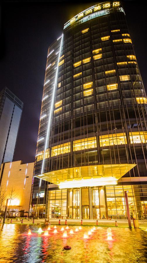 Nanjing Golden Eagle Summit Hotel Bagian luar foto