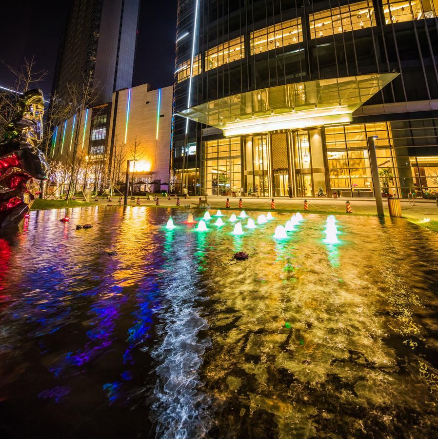 Nanjing Golden Eagle Summit Hotel Bagian luar foto