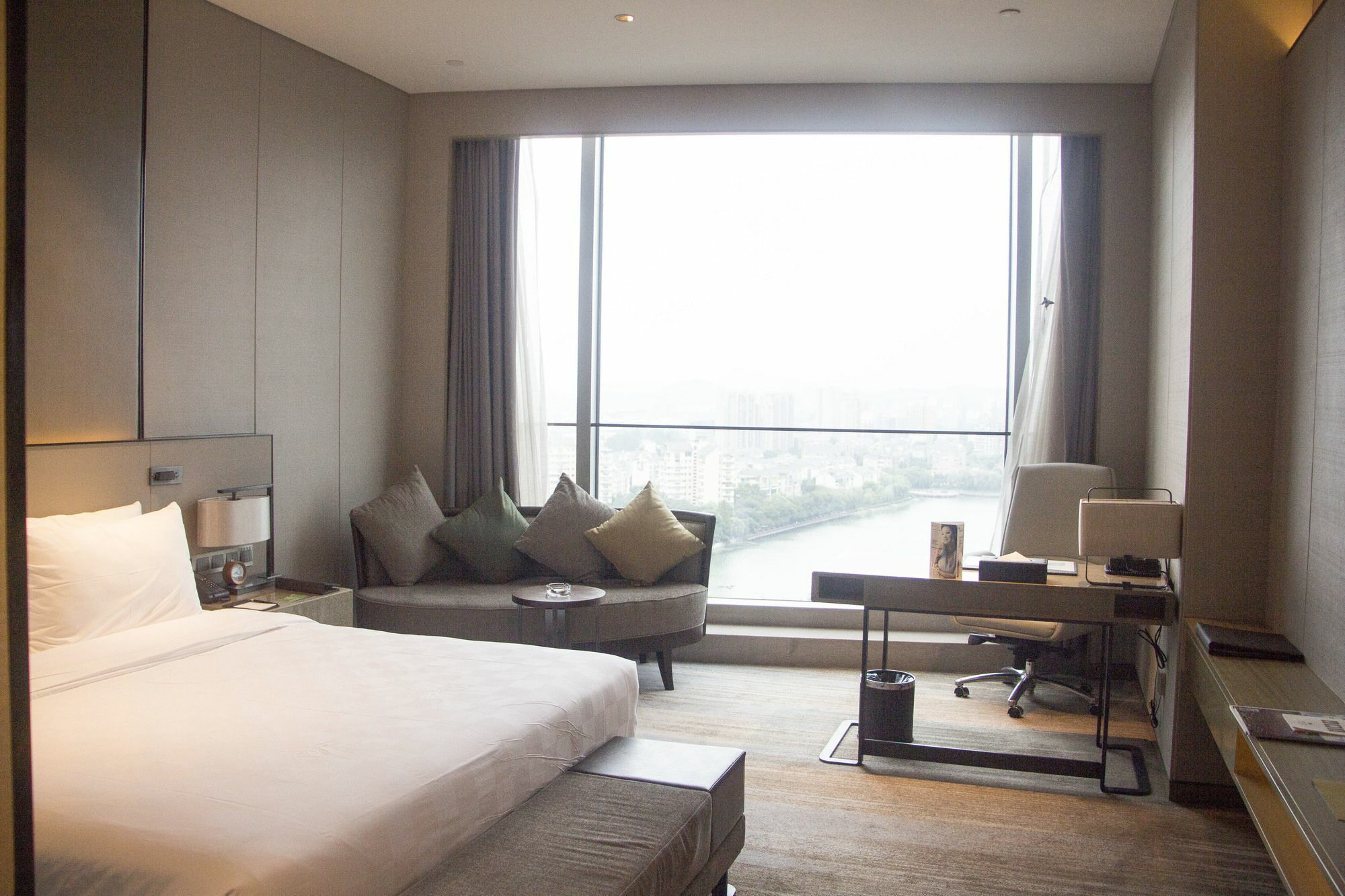 Nanjing Golden Eagle Summit Hotel Bagian luar foto