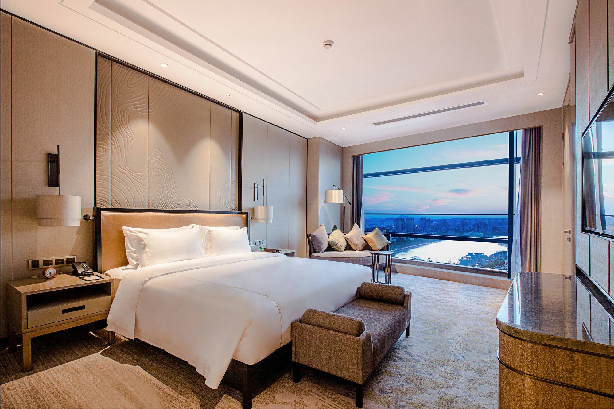 Nanjing Golden Eagle Summit Hotel Bagian luar foto