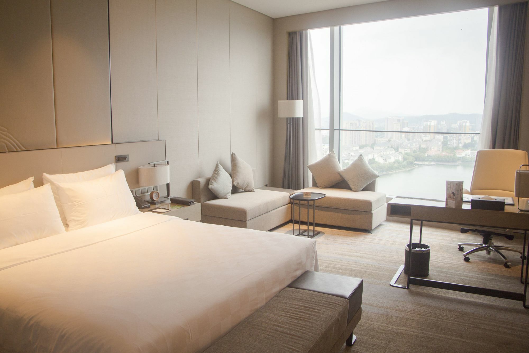 Nanjing Golden Eagle Summit Hotel Bagian luar foto